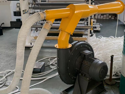 Unidad de recorte con soplador de aspiración